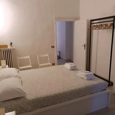 Apartament Handy House