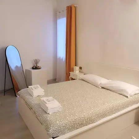 Handy House Apartment